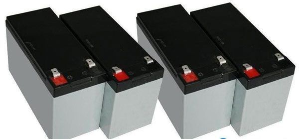 Akku OEM RBC132-MM-BAT, nur Akku(4x), für SMT1000RMI2U/SMC1500I-2U,