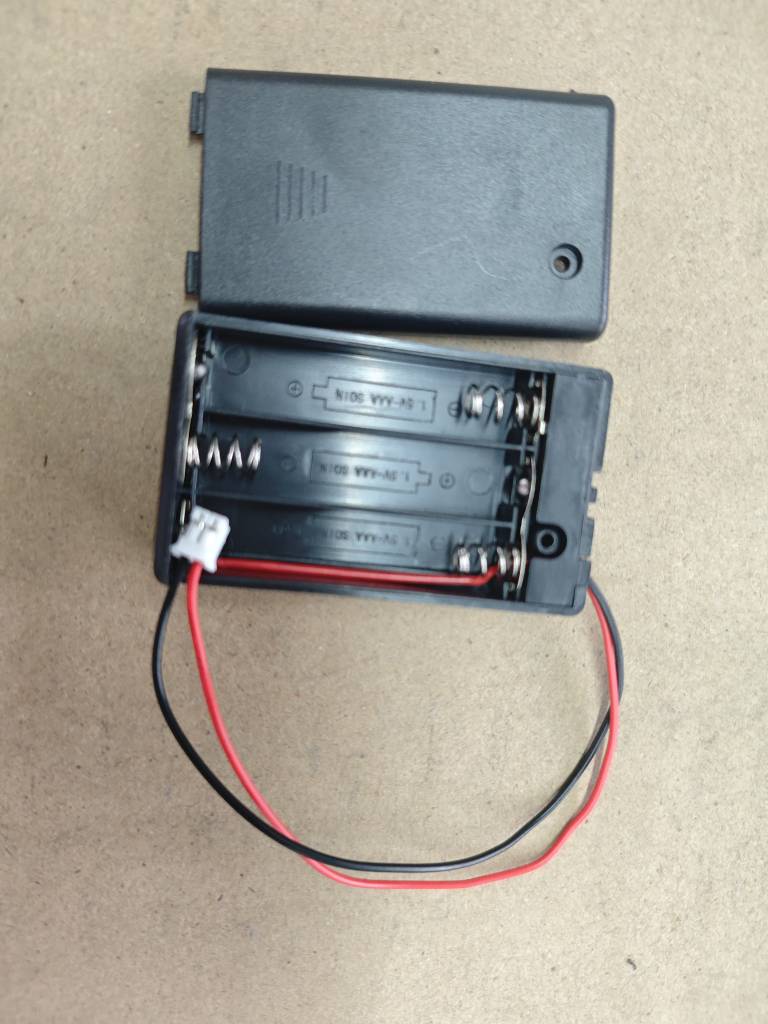 ALLNET 4duino 3x AAA-Batteriehalter mit Ein-/Aus-Schalter und 2-Pin JST-Stecker