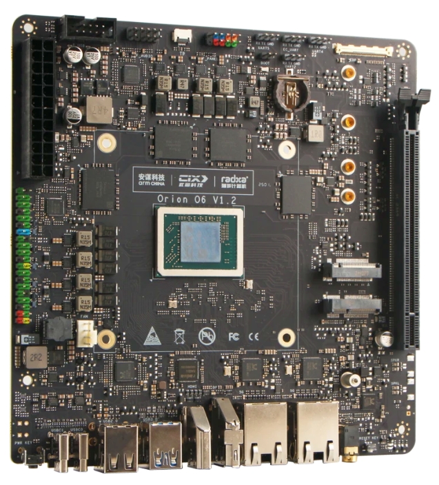 Radxa RADXA Orion O6 AI Board - 2x 5GbE Lan, 12 Cores, NPU 30Tops, Arm® Immortals G720, RS600-D8H1MOW0, 8GB RAM