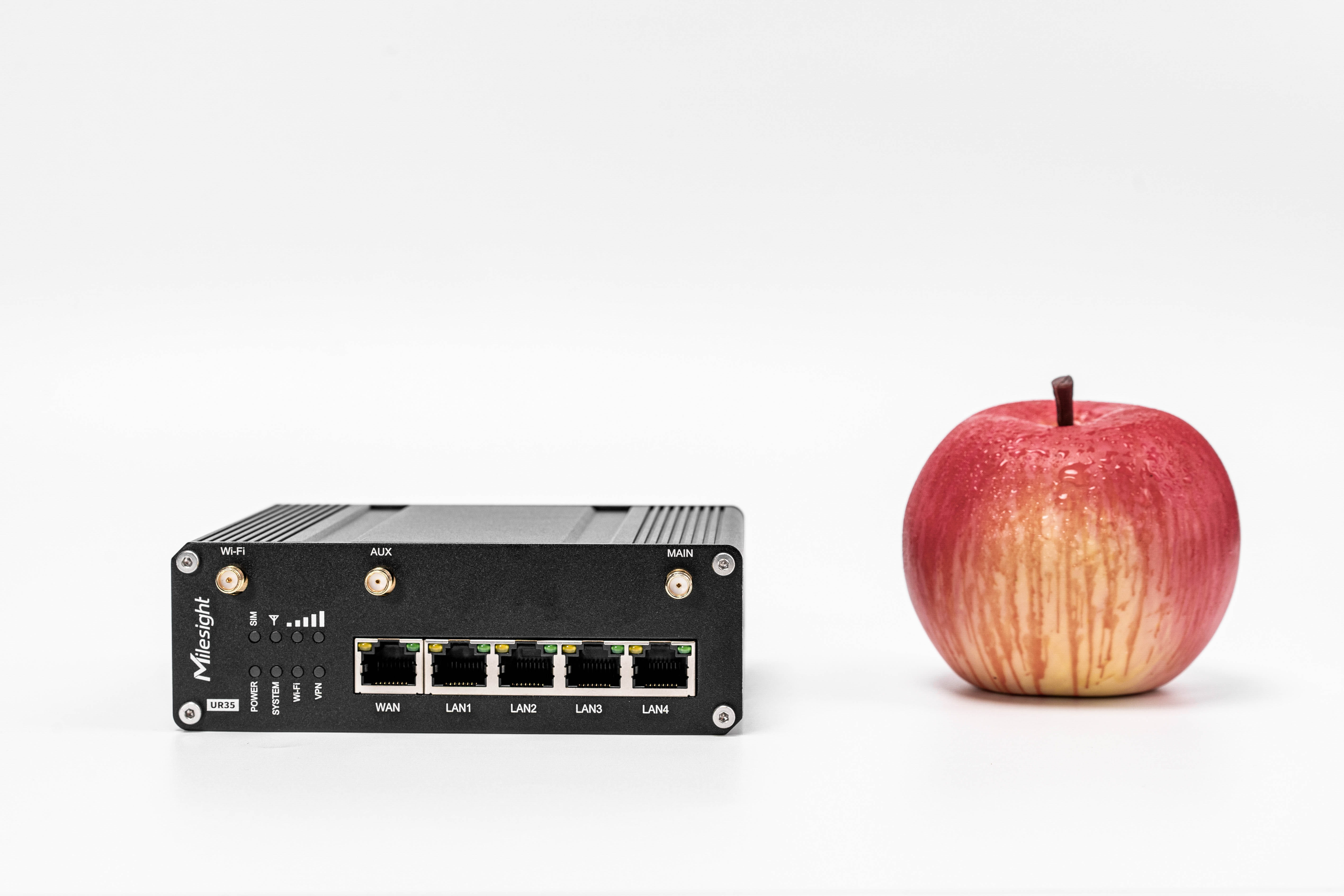 Milesight IoT Industrial Cellular Router, UR35-L04EU-S-W