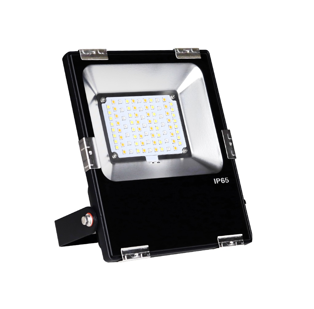 LED FläChenstrahler 30W RGB-WW (RGB-CCT) Zigbee 2.4G IP65 230V Milight/Miboxer