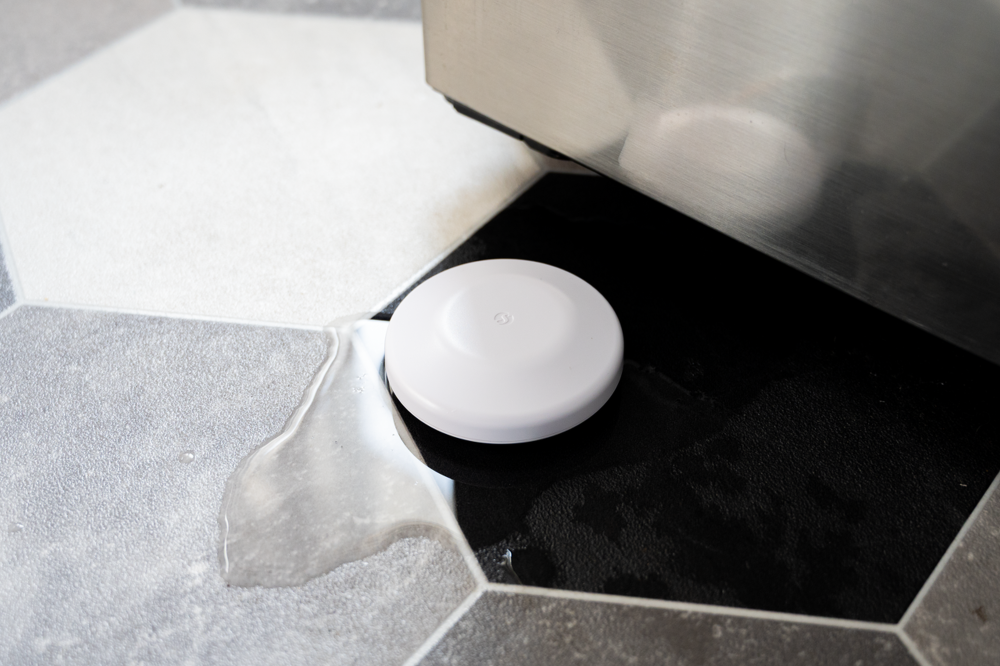 Shelly · Plug & Play · "Flood S Gen4" · Wasserleckagesensor · WLAN · Matter · Zigbee · Bluetooth