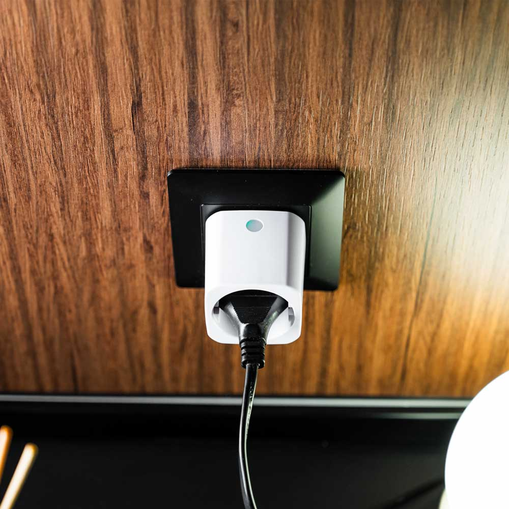 Shelly · Plug & Play "Plug M Gen3 White" · Smarter Zwischenstecker · 13A · Messfunktion · WLAN · BT · weiß