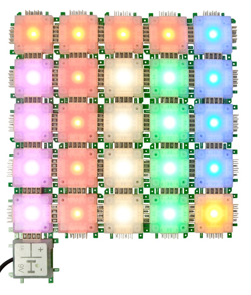 ALLNET Brick'R'knowledge 7 Color Light Set (International) ALLNET Brick'R'knowledge 7 Color Light Set (International)