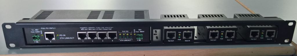 ALLNET 19"zbh. 1HE Universal Einbauboden für Kleingeräte / 1x Keystone Aufnahme Farbe Schwarz