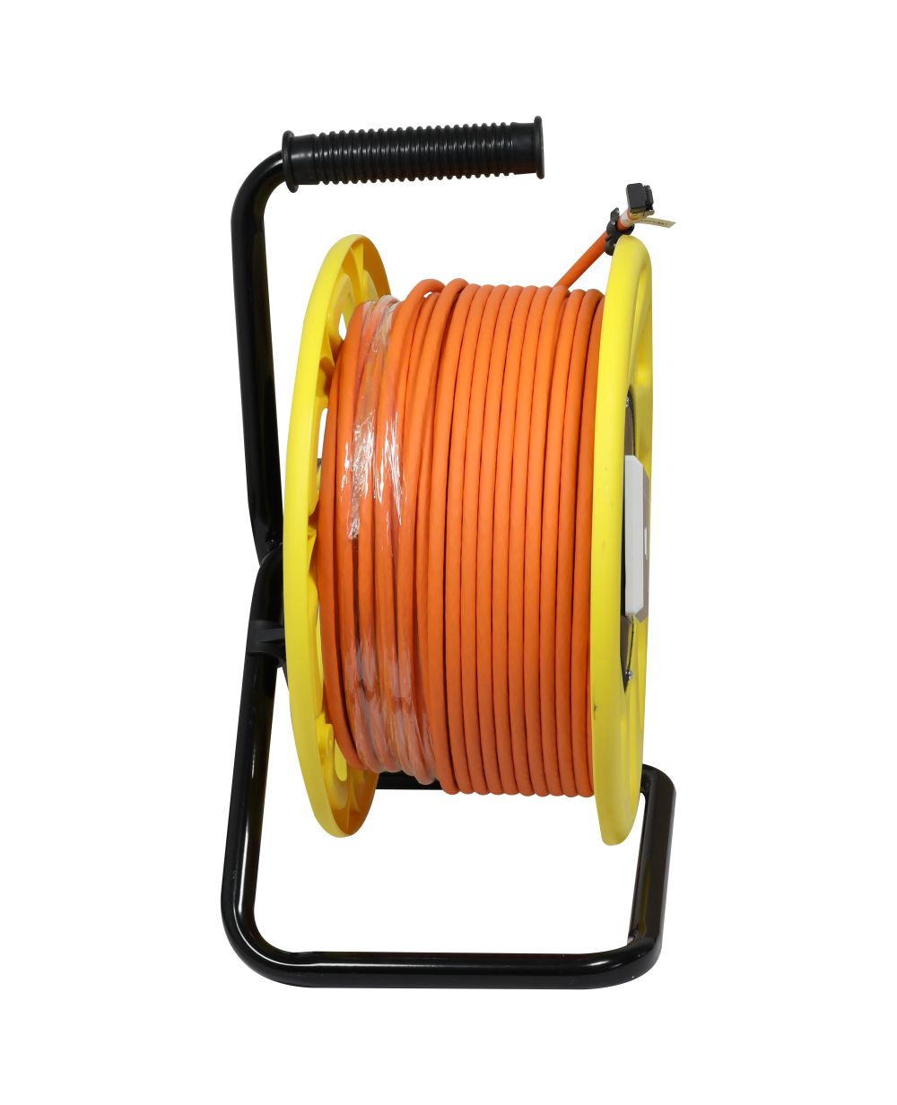 Kabeltrommel, CAT6A, 90m, CAT7A Rohkabel S-STP(S/FTP), mit 1x Buchse/Stecker RJ45(CAT6A), LSZH, Synergy 21