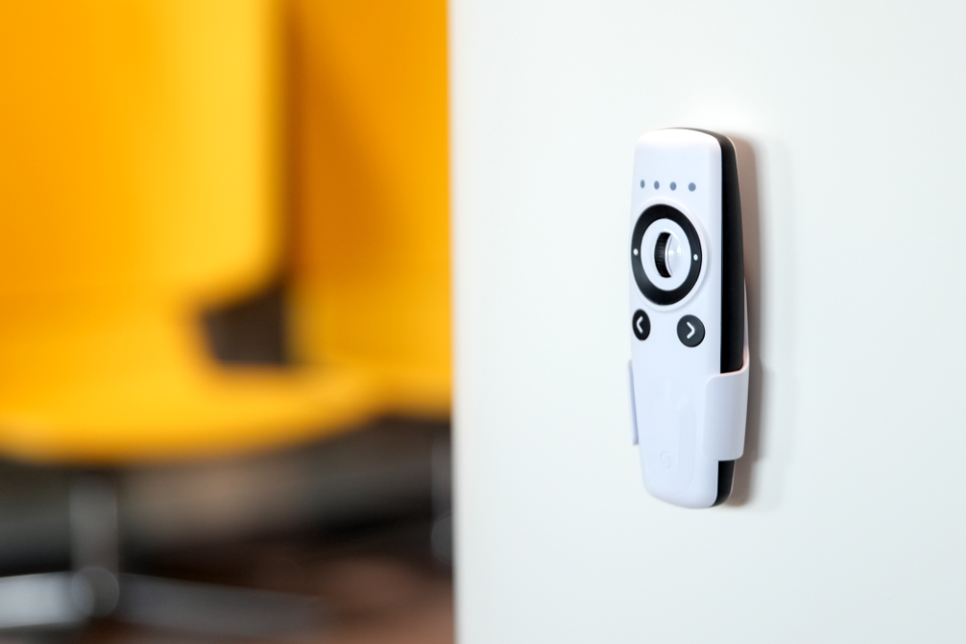 Shelly · Plug & Play · "Blu Remote Control ZB white" · Fernbedienung inkl. Halterung · BT · Zigbee · 4 Kanäle · Gestensteuerung · Scrollrad · 2x AAA e
