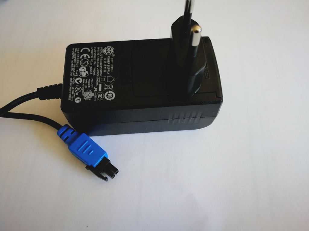 Sierra Wireless zub. AC Adaptor, 12 VDC MP/RX/RV/LX Sierra Wireless zub. AC Adaptor, 12 VDC MP/RX/RV/LX